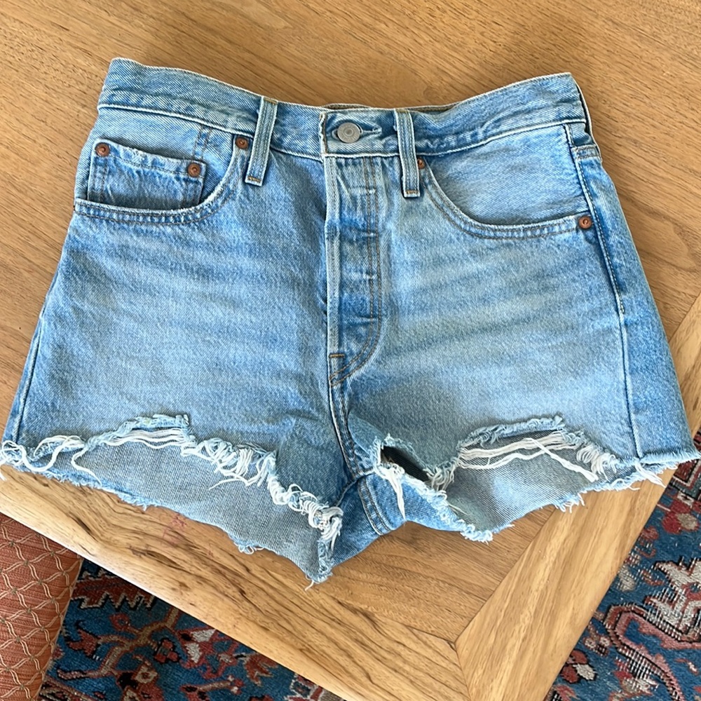 Levi’s 501 light wash shorts, size 27.